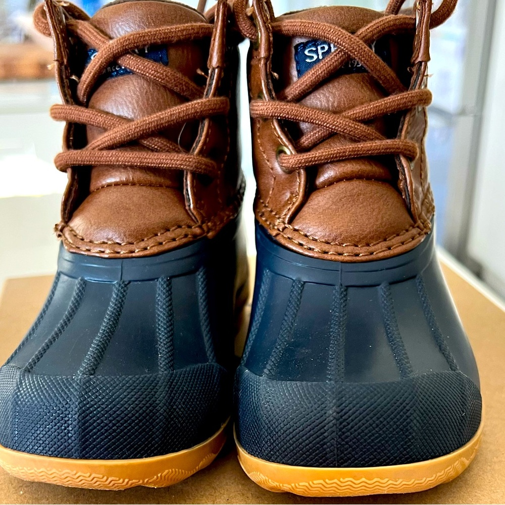 Sperry toddler port boot